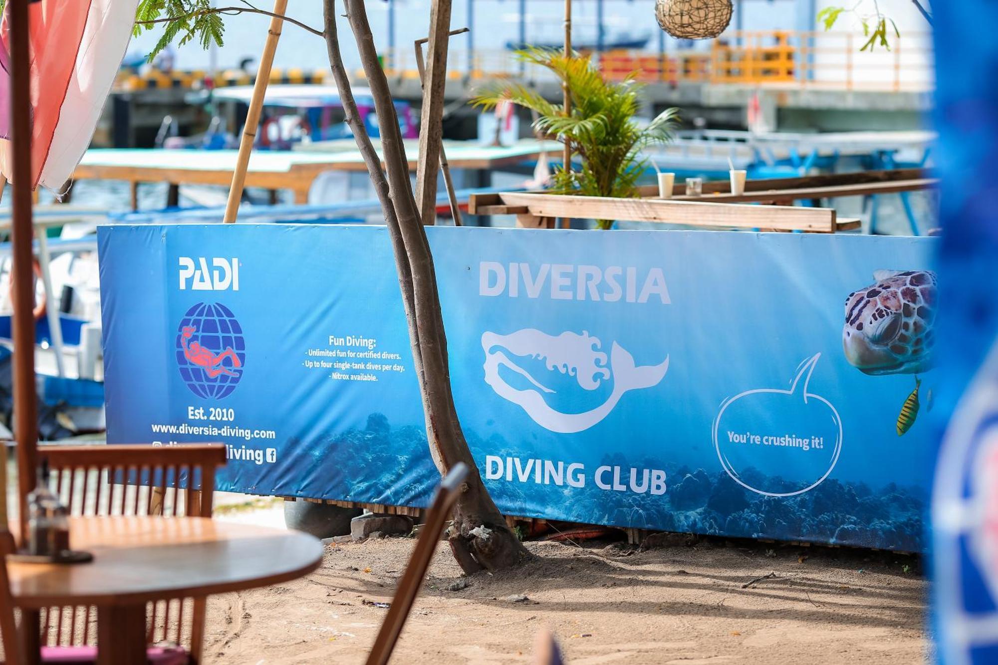 Diversia Diving Club & Bungalows Τζίλι Τραγουανγκάν Εξωτερικό φωτογραφία
